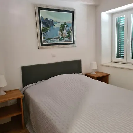 Apartment Verdi 2 *